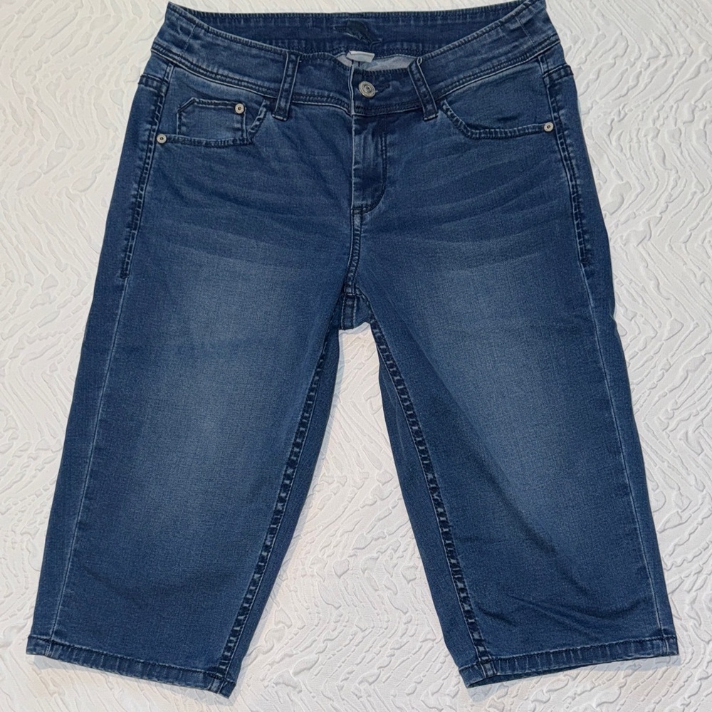 Tommy Bahama Dark Blue Women's Bermuda Jeans EUC 4